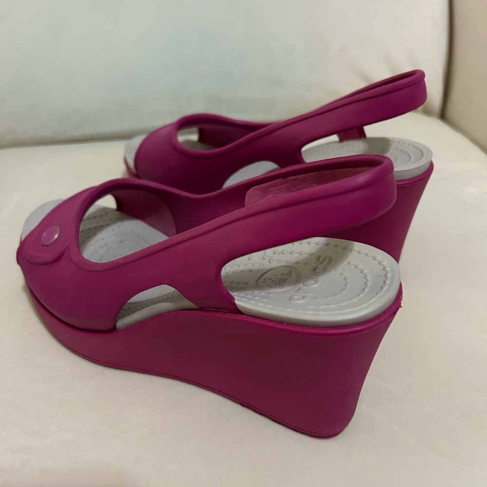 Crocs Barbie Havana Women’s Size 7 Pink Wedge Sandal Open Toe Slingback Platform - Picture 5 of 13